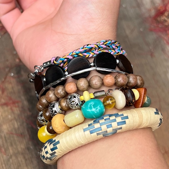 7 piece handmade stackable boho bracelet set wrap adjustable elastic bracelets - Picture 2 of 8